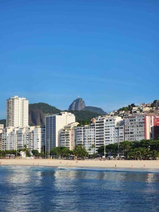 Copacabana Espacoso Vista Lateral Mar Apartamento